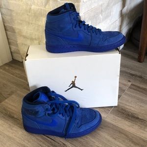 Air Jordan’s blue void / racer blue / royal blue